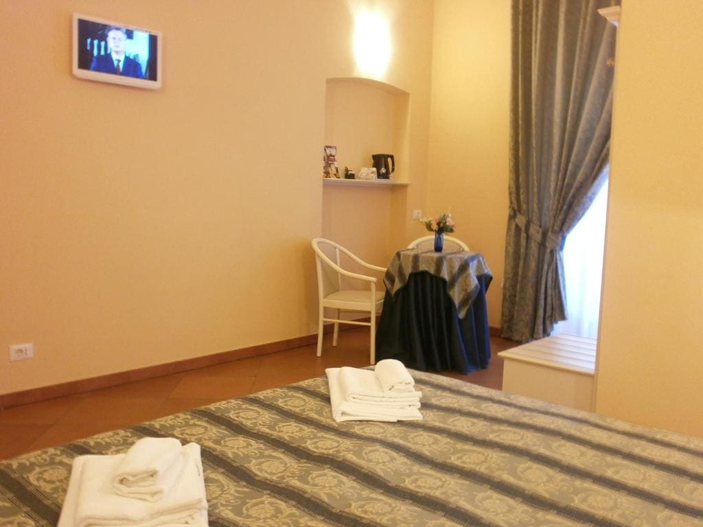 Double or Twin Room room - Image 3