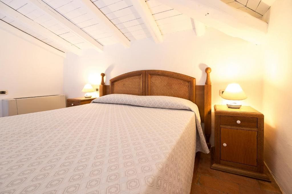 Deluxe Room room - Image 3