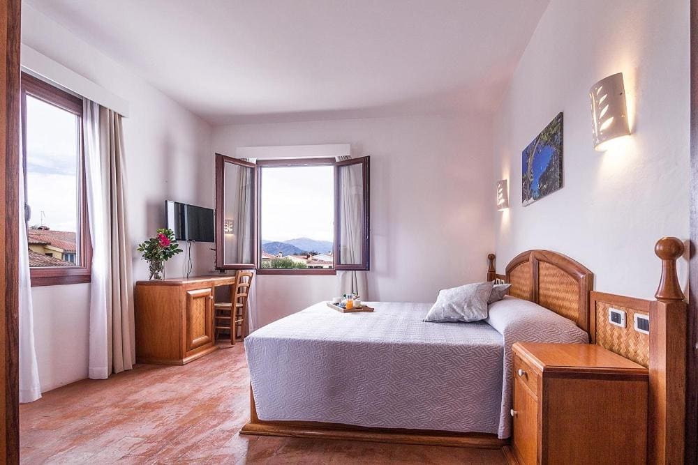 Standard Double Room room - Image 2