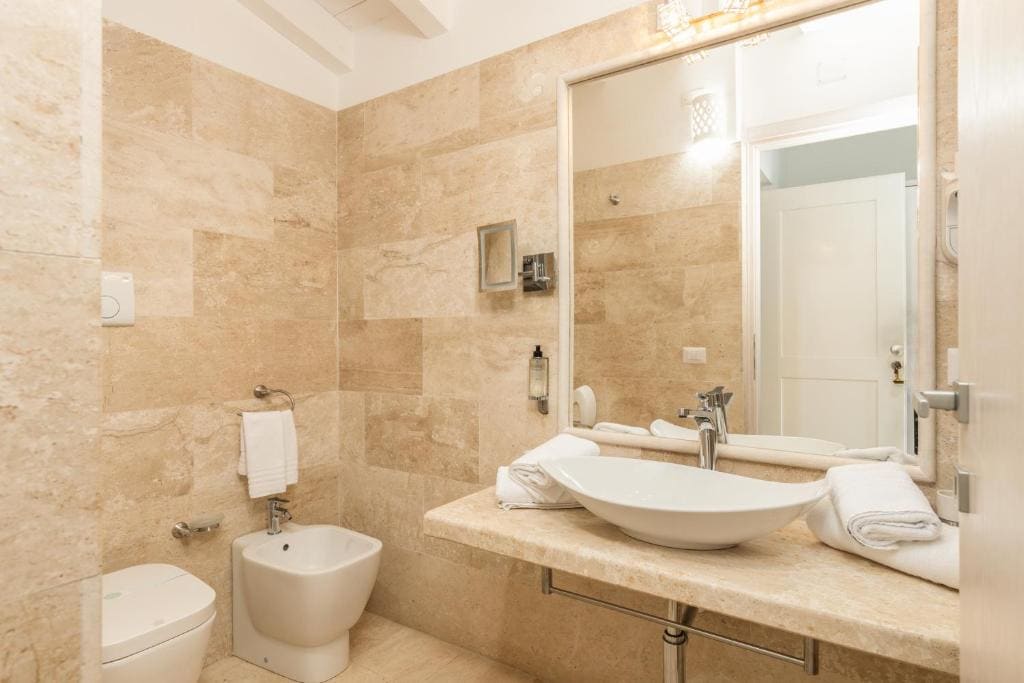 Superior Double Room room - Image 1