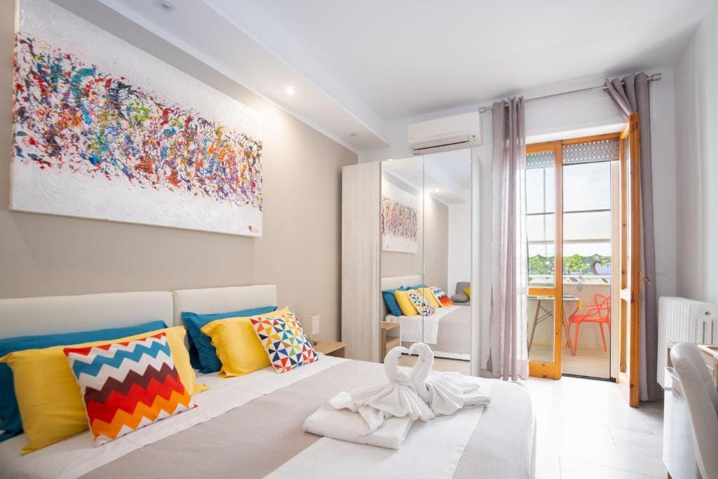 Deluxe Double or Twin Room with Balcony room - Image 3