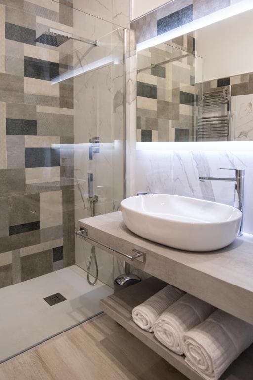 Double Room with Private Bathroom room - Image 2