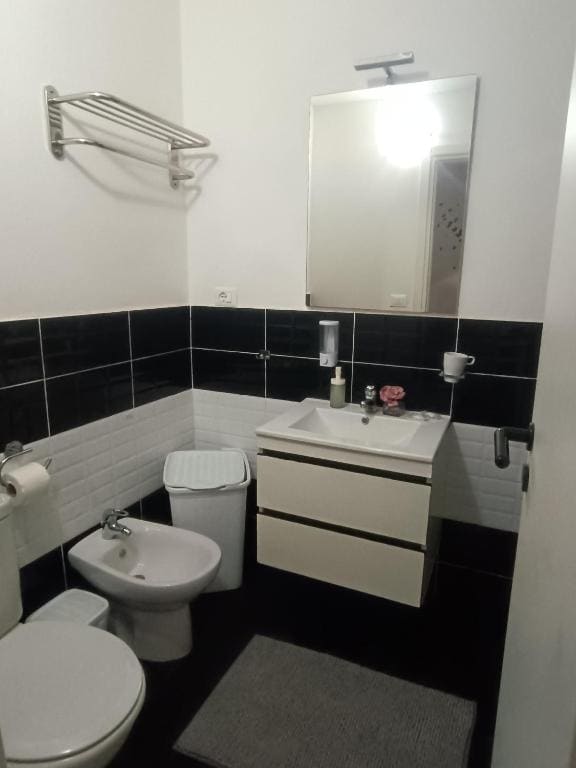 Quadruple Room with Private Bathroom room - Image 3