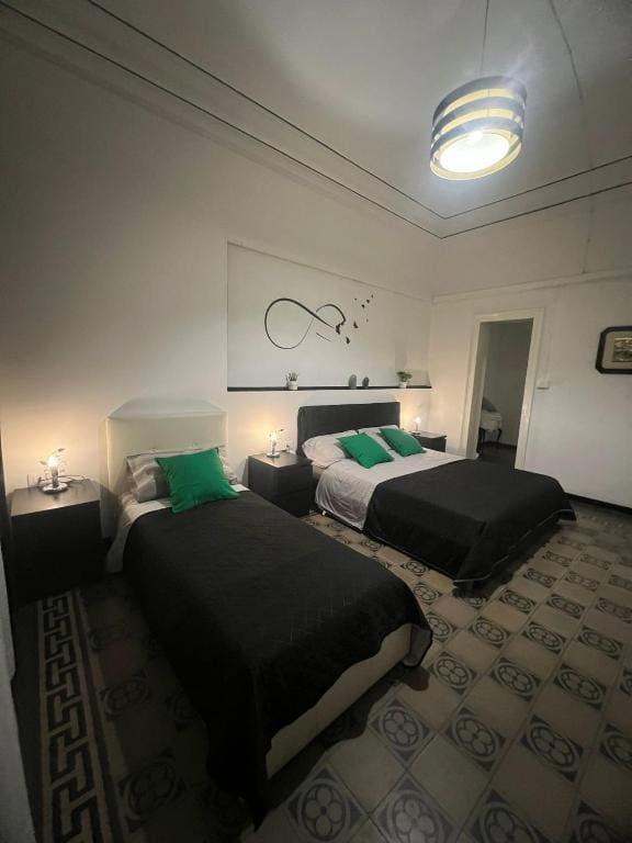 Triple Room with Private Bathroom room - Image 1