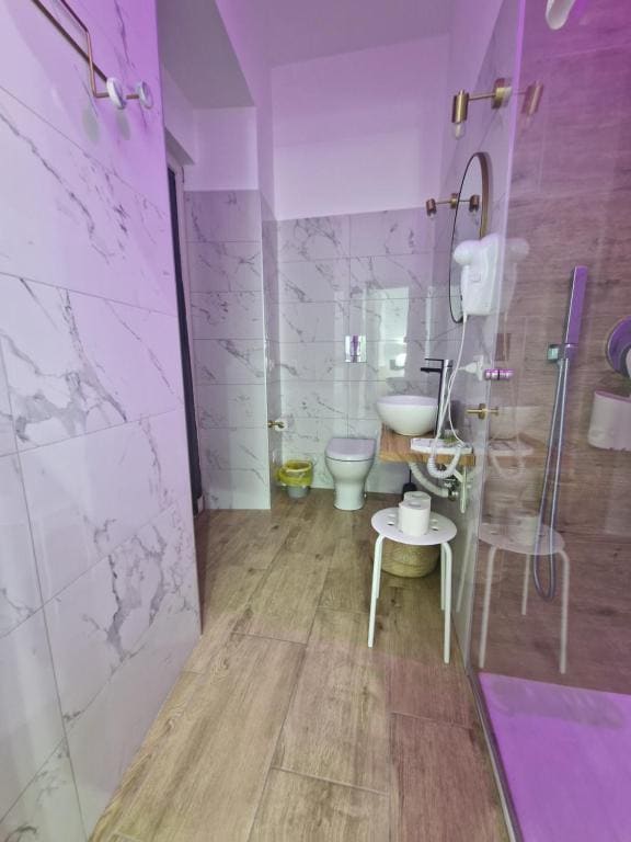 Deluxe Double Room with Balcony room - Image 3