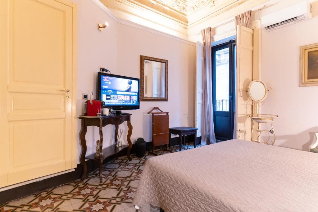 Standard Queen Room room - Image 2