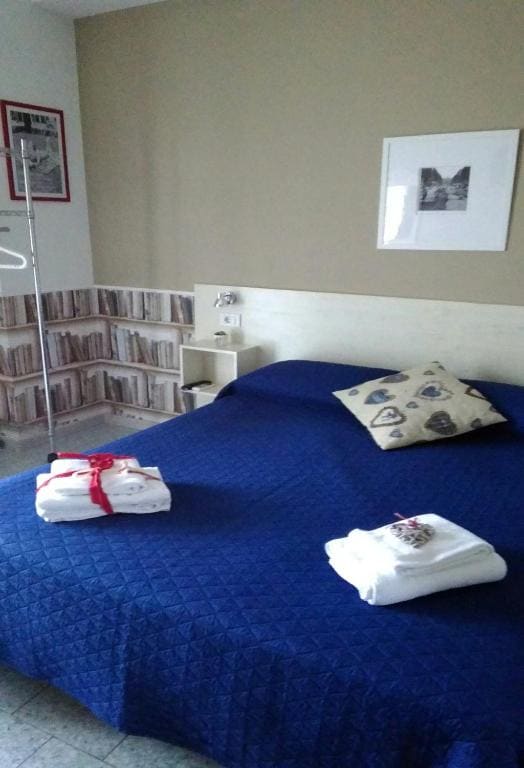 Deluxe Double Room with Balcony room - Image 2