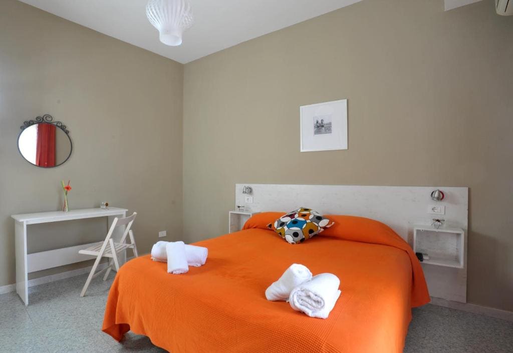 Triple Room with Balcony room - Image 1