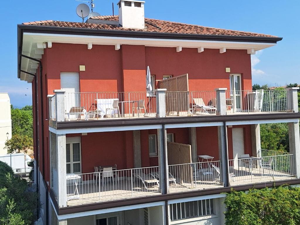 Studio with Balcony room - Image 2