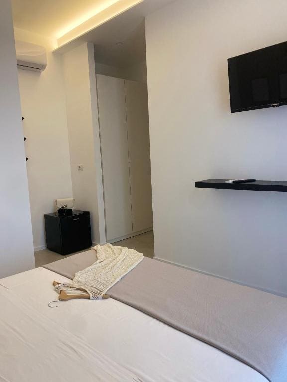 Large Double Room room - Image 3