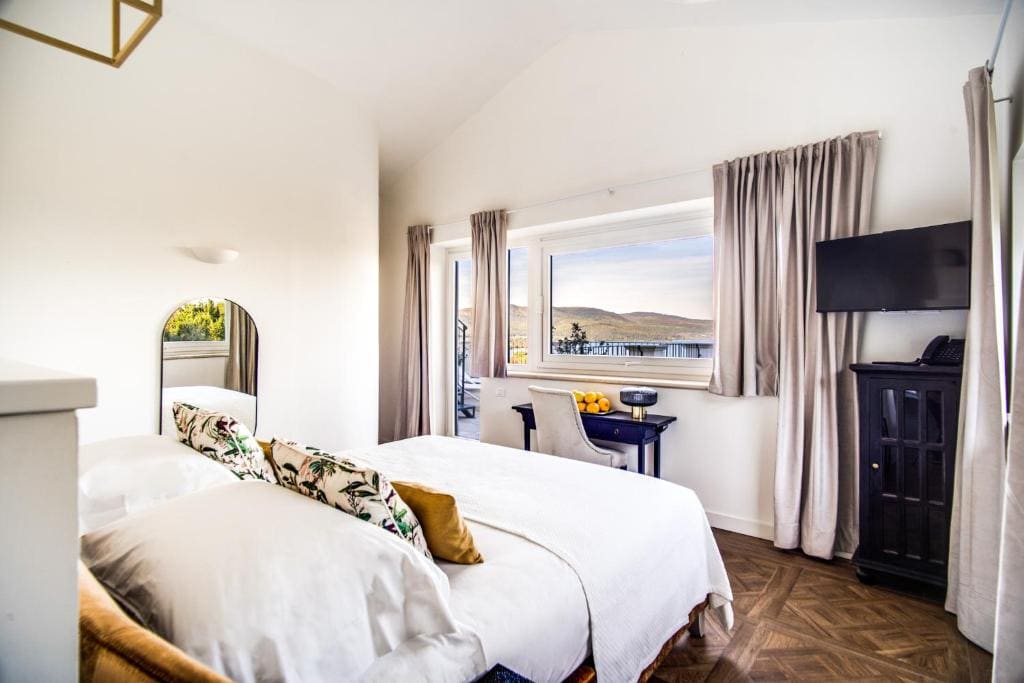 Deluxe Double Room with Terrace room - Image 1