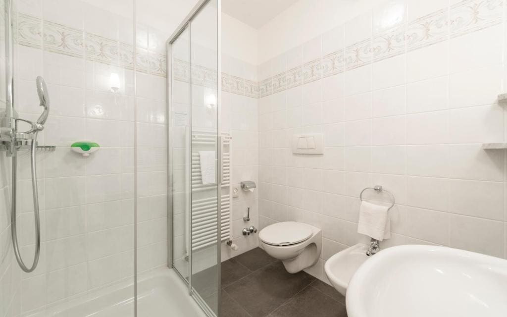 Classic Double Room with Balcony room - Image 1