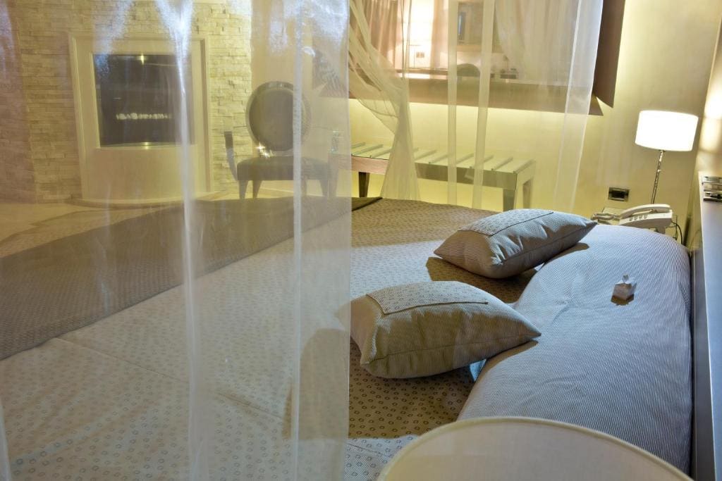 Standard Double Room room - Image 2