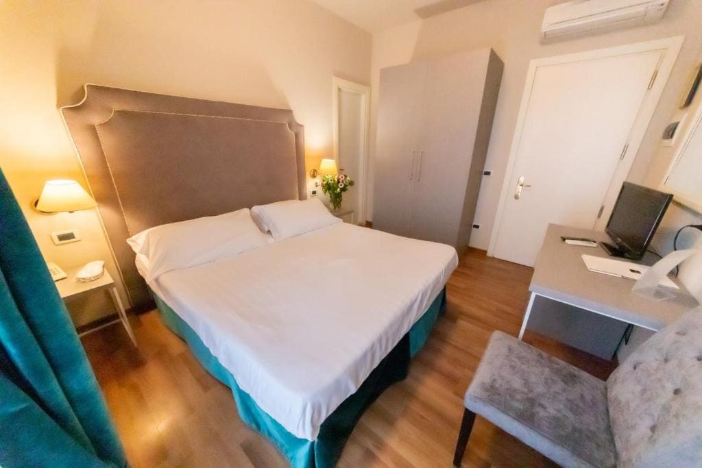 Standard Double Room room - Image 1