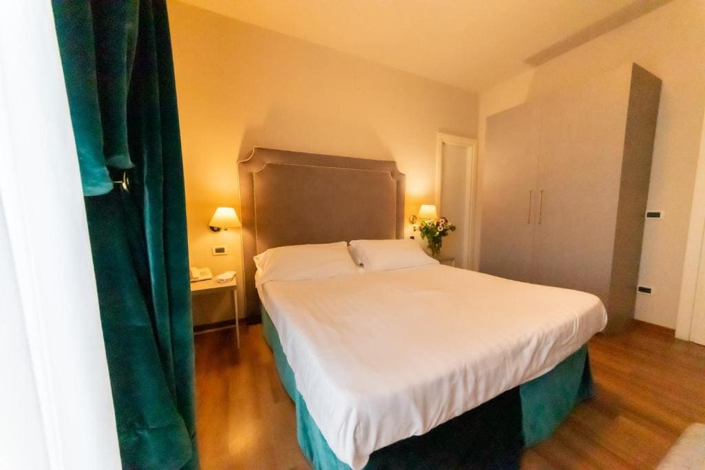 Standard Double Room room - Image 3