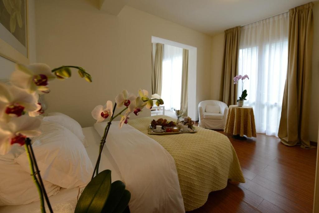 Suite room - Image 3