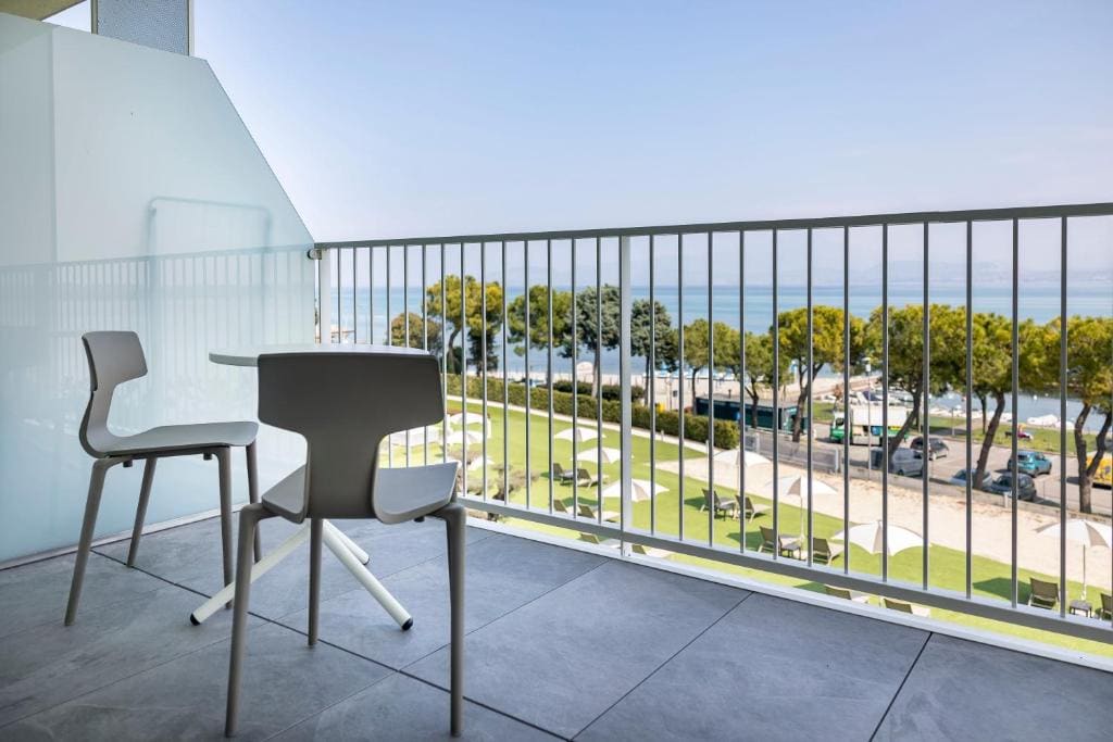 Suite room - Image 1