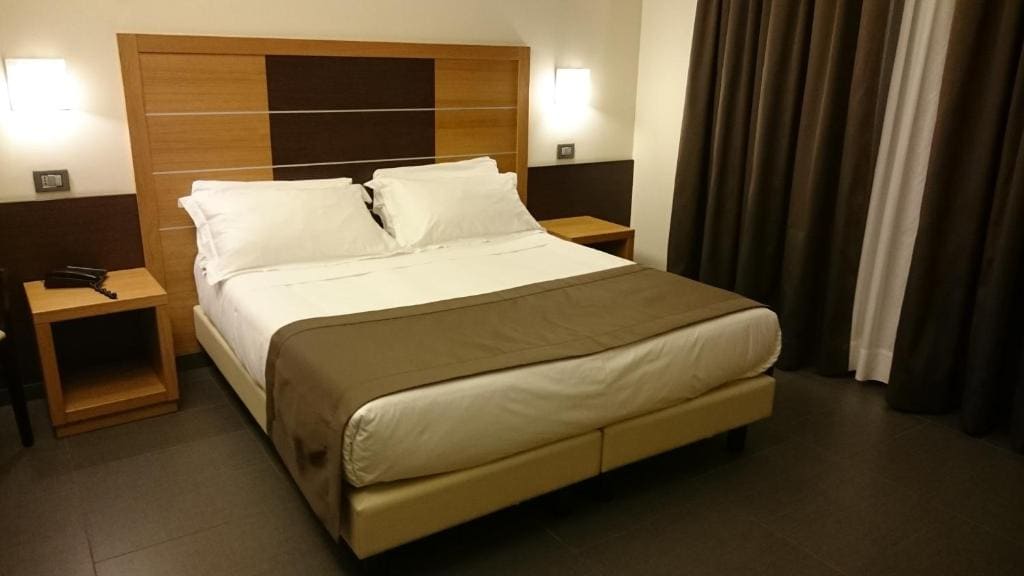 Superior Double or Twin Room with Terrace room - Image 2