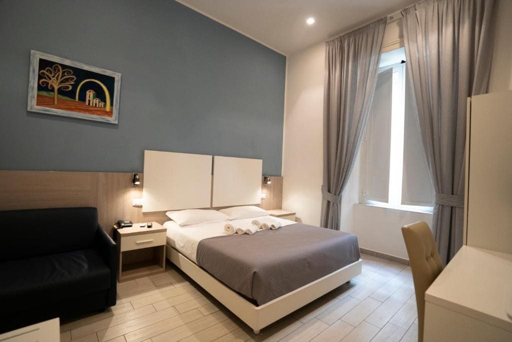 Large Double Room room - Image 1