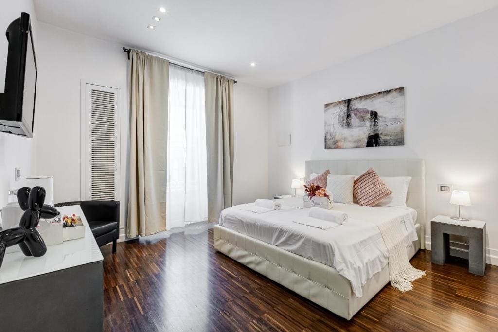 Large Double Room room - Image 3