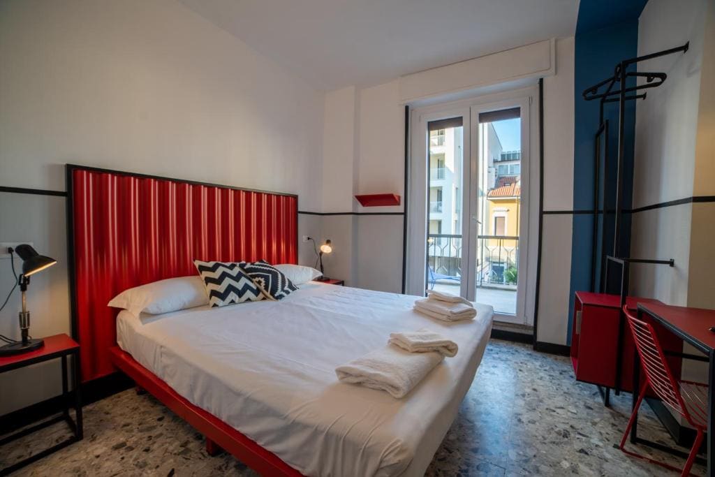 Large Single Room room - Image 1