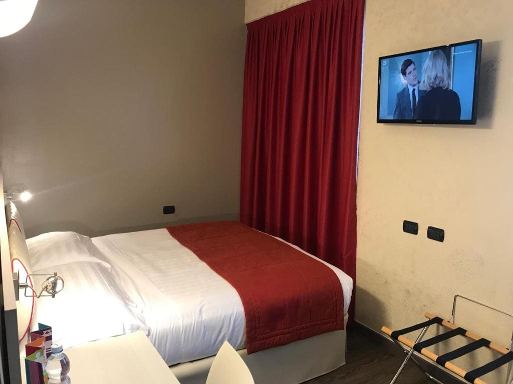 Standard Room with Single Bed room - Image 2