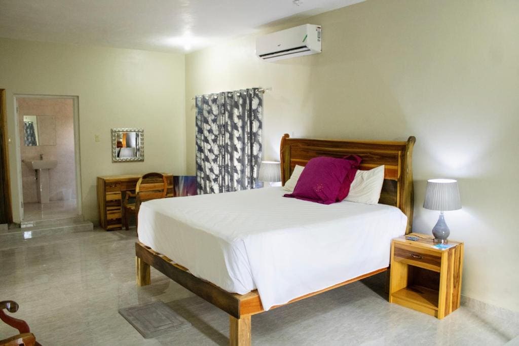 King Room with Sea View room - Image 3