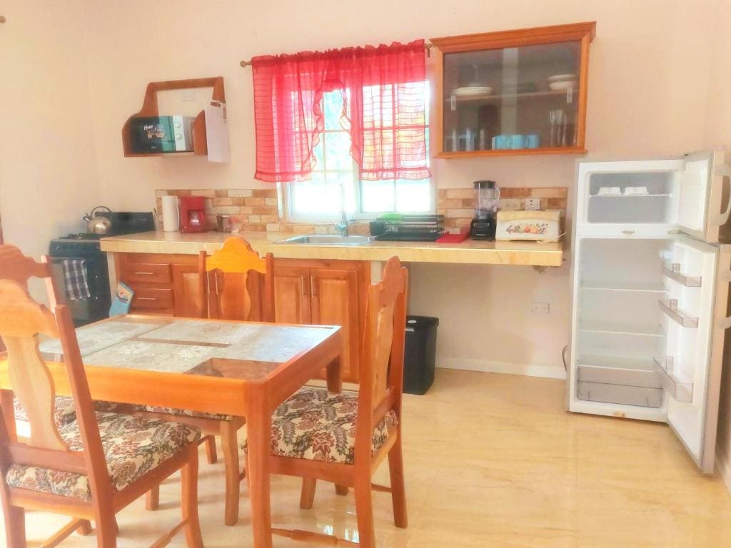 Apartment room - Image 1