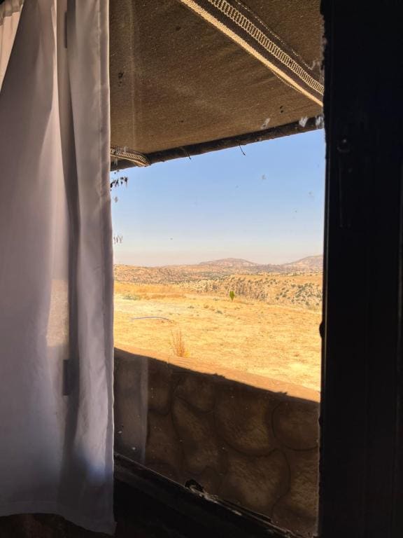 Tent room - Image 2