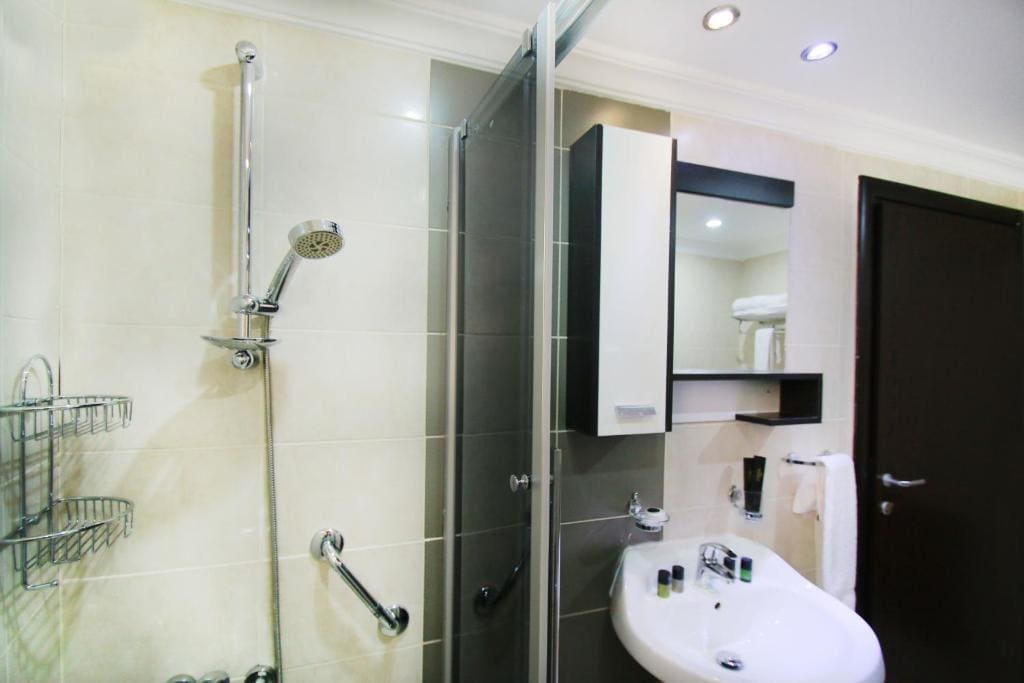 Executive Double or Twin Suite room - Image 3