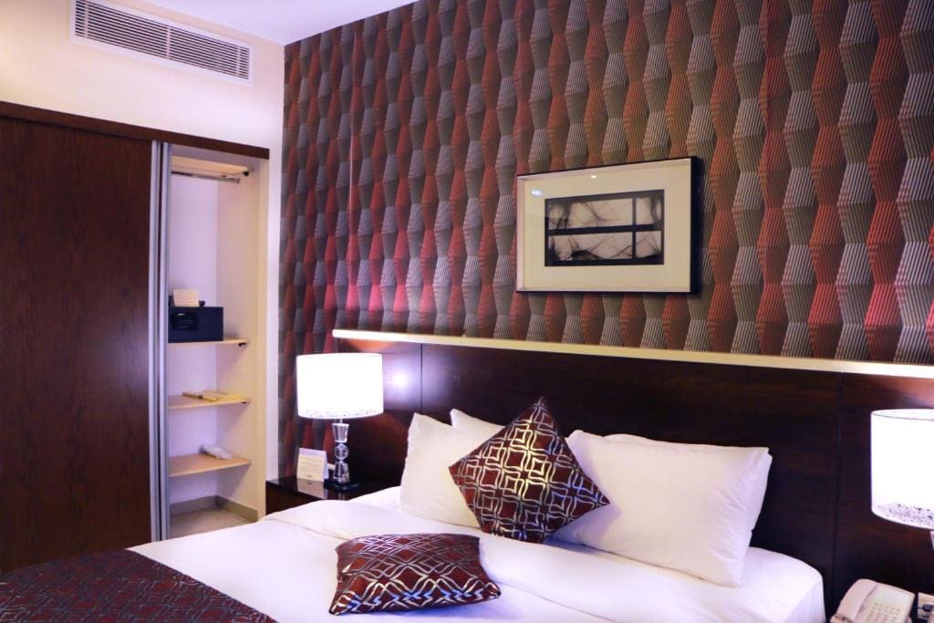 Standard King Suite room - Image 2