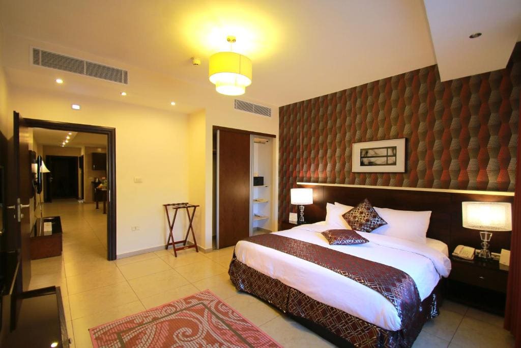 Standard King Suite room - Image 3