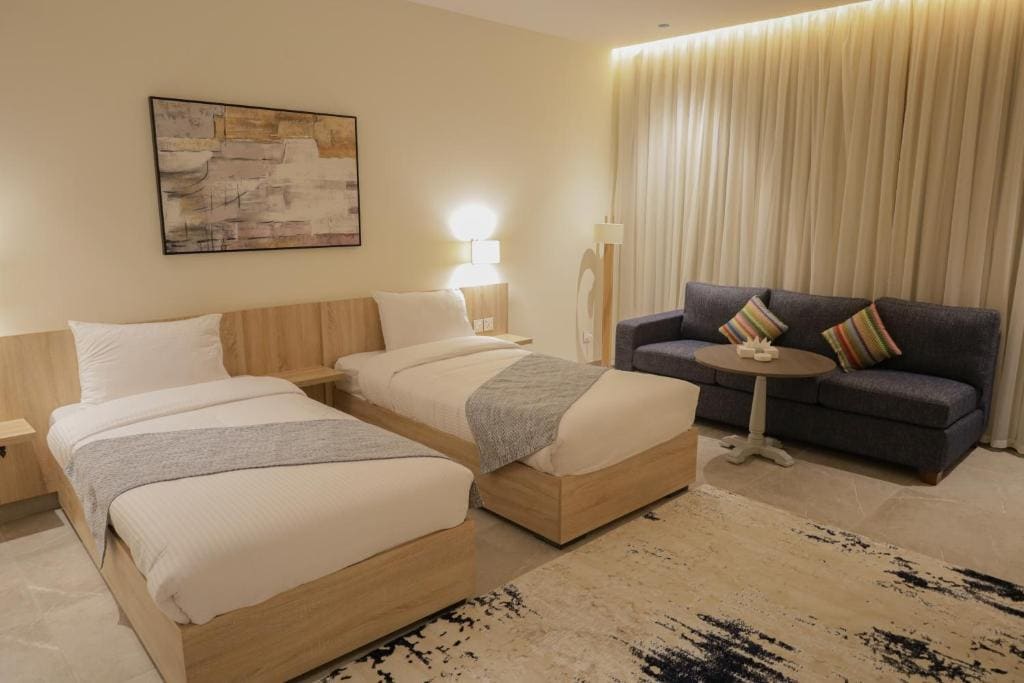 Standard Twin Room room - Image 2