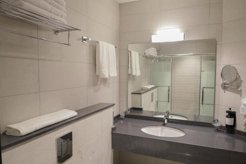 Suite room - Image 3