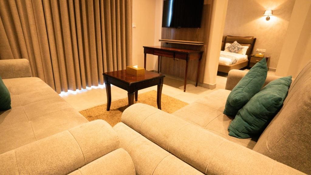 Junior Suite with Balcony room - Image 1
