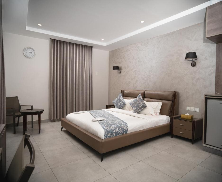 King Suite with Balcony room - Image 1