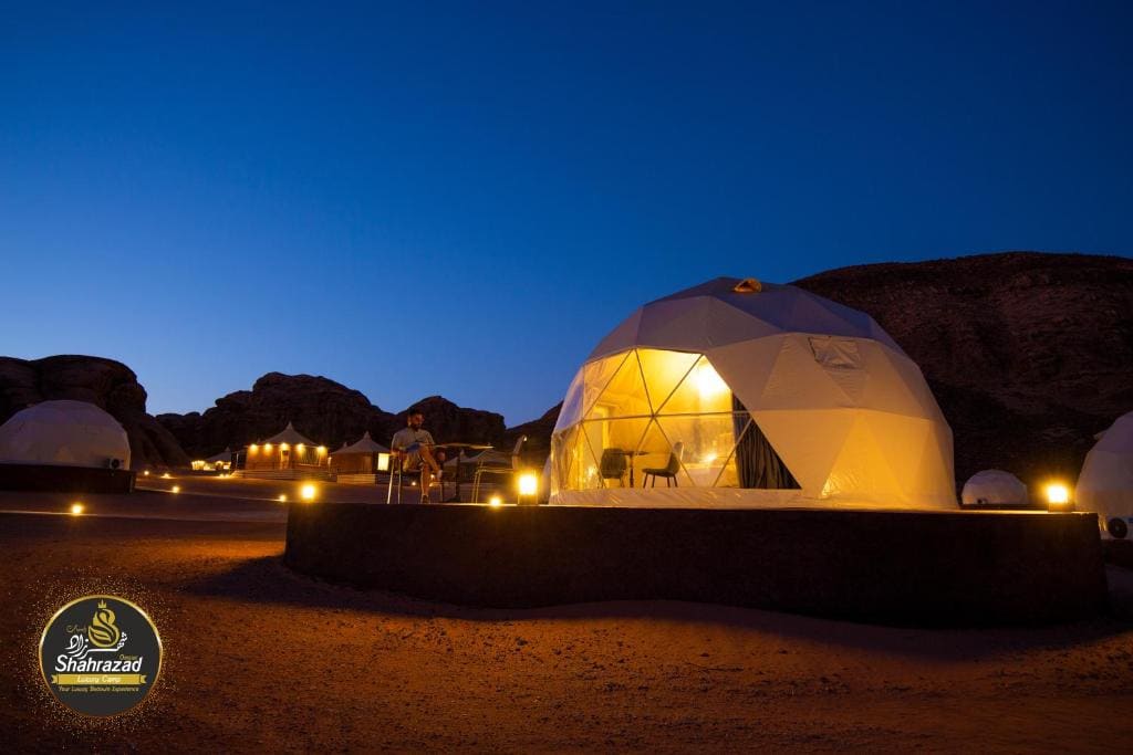 Deluxe Double or Twin Room with Mountain View room - Image 2