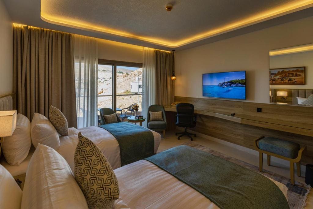 Deluxe Twin Room room - Image 1