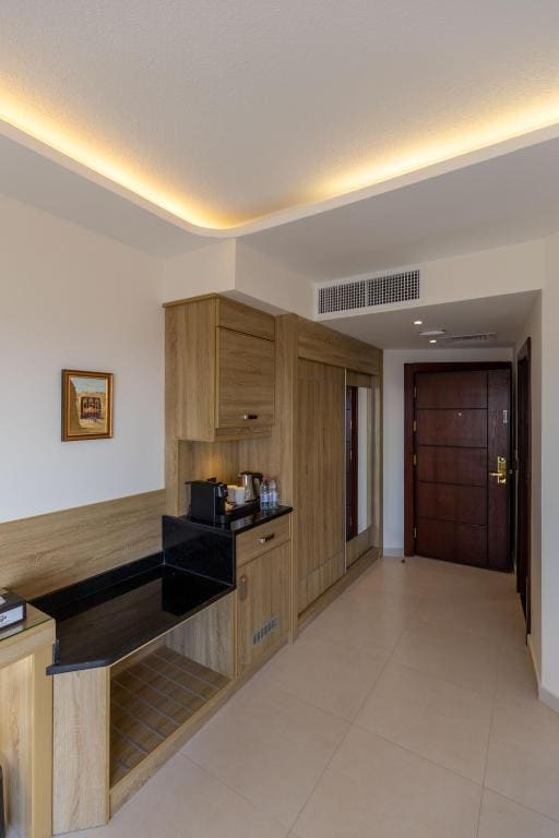 King Room with Mountain View room - Image 1