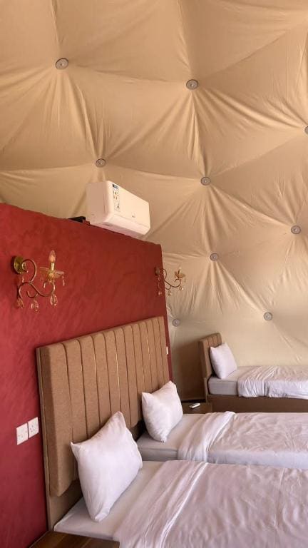 Single Room with Mountain View room - Image 1