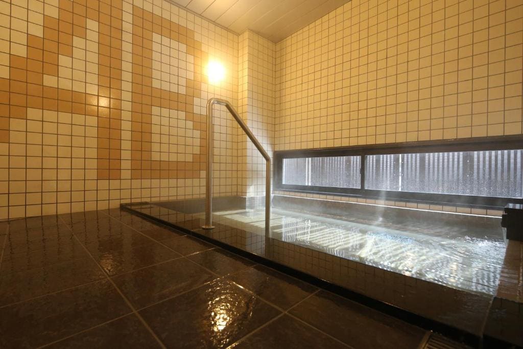 Double Room-Non-Smoking No-Room-Cleaning-Service room - Image 2