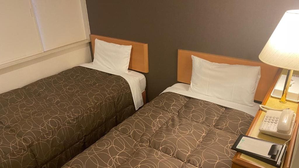 Economy Twin Room room - Image 3