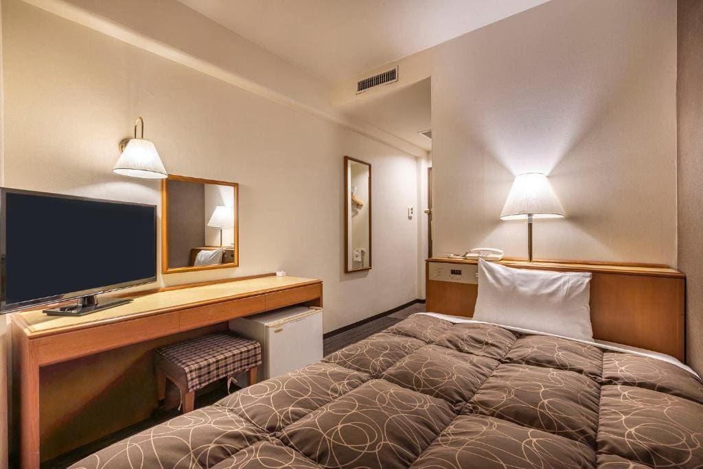 Single Room -Smoking room - Image 1