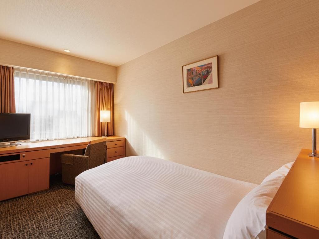 Standard Semi Double - Non Smoking room - Image 1