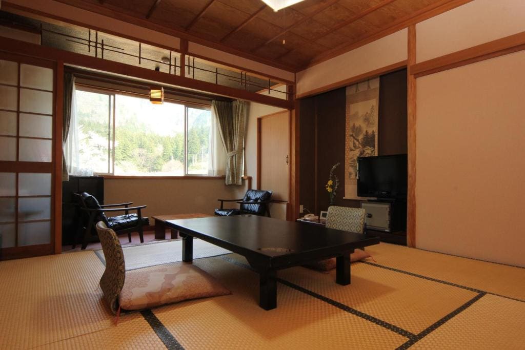 Japanese-Style Room room - Image 2
