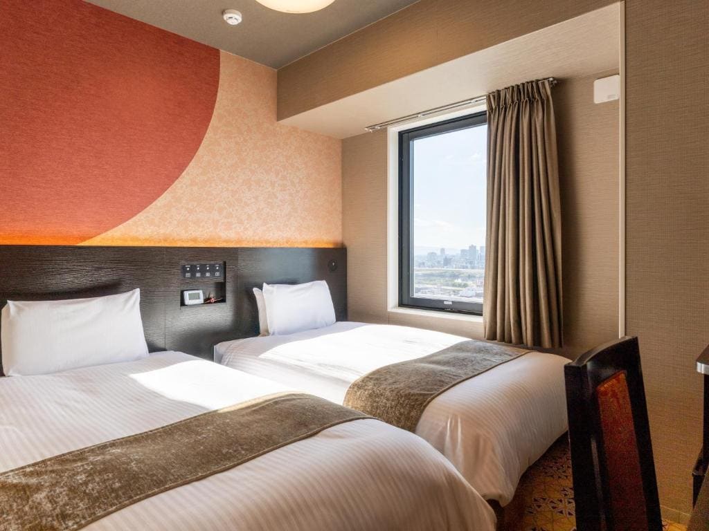 Twin Room -Hight - Floor - Non -Smoking room - Image 1