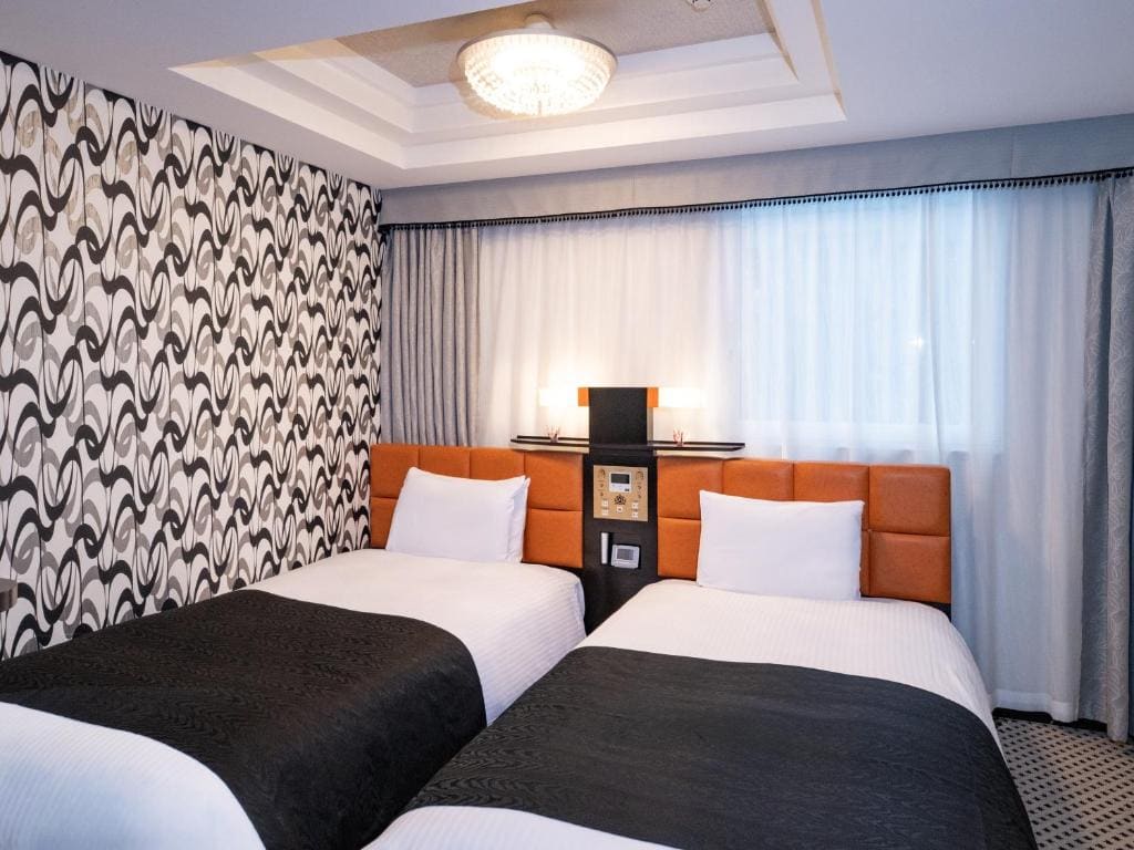 Twin Room - Non-Smoking room - Image 1