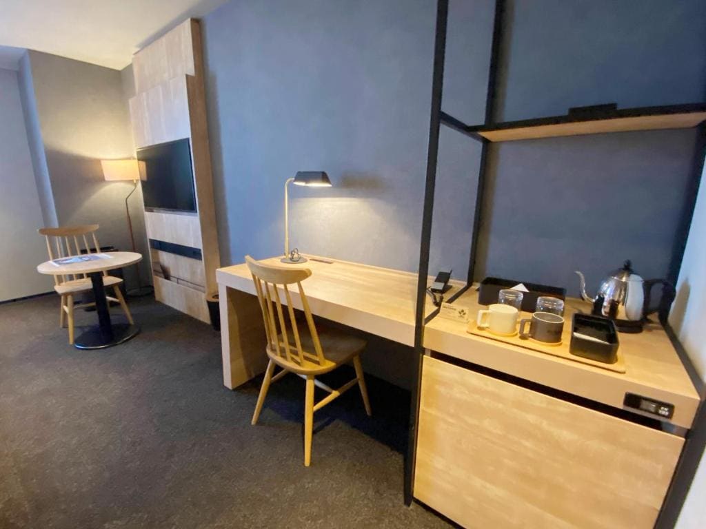King Room - Non Smoking room - Image 3