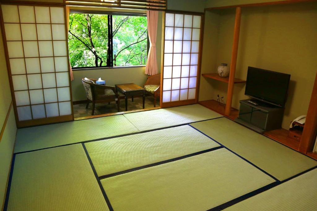 Standard Twin Room room - Image 1