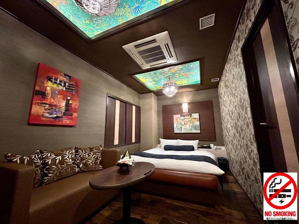 Economy Double Room room - Image 2